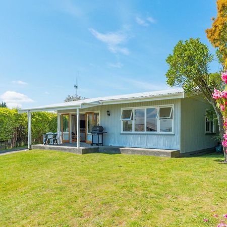 Lakeview Cottage - Rainbow Point Holiday Home Lac Lac Taupo Extérieur photo