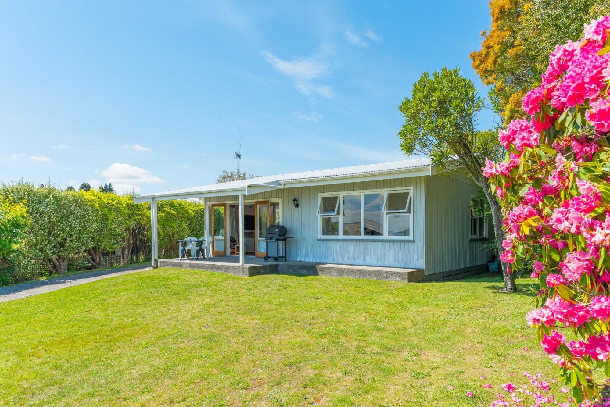 Lakeview Cottage - Rainbow Point Holiday Home Lac Lac Taupo Extérieur photo